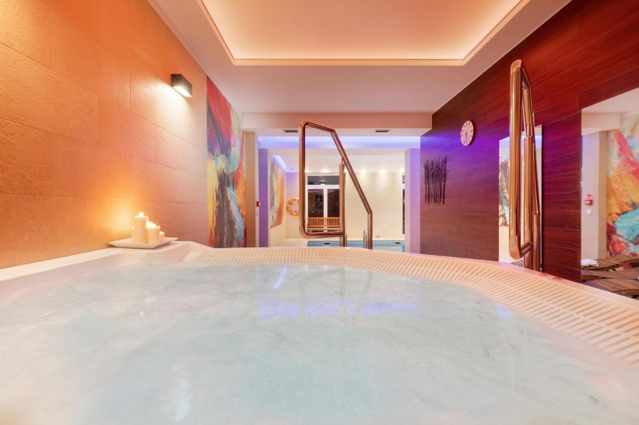 Hotel La Siesta & Medical Spa Ястшембя-Гура Екстер'єр фото